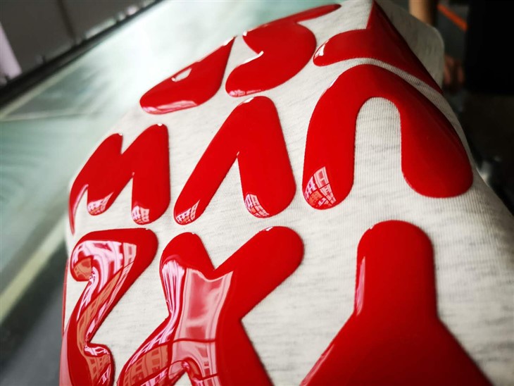 Silicone Ink Screen Printing Glossy Effect